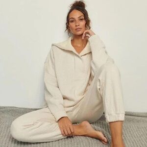 NWOT Lunya Restore Double Faced Pullover